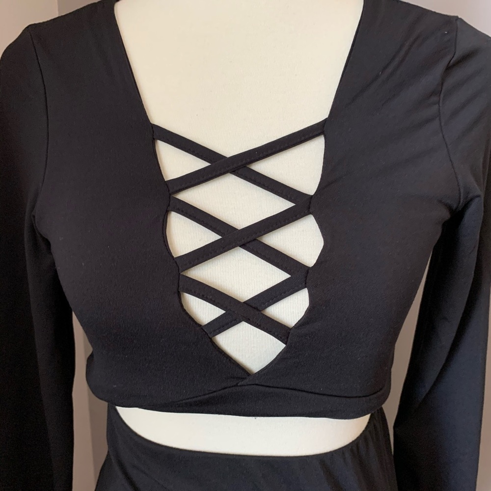 ✨BLACK 2 PIECE DRESS✨ - Picture 4 of 7
